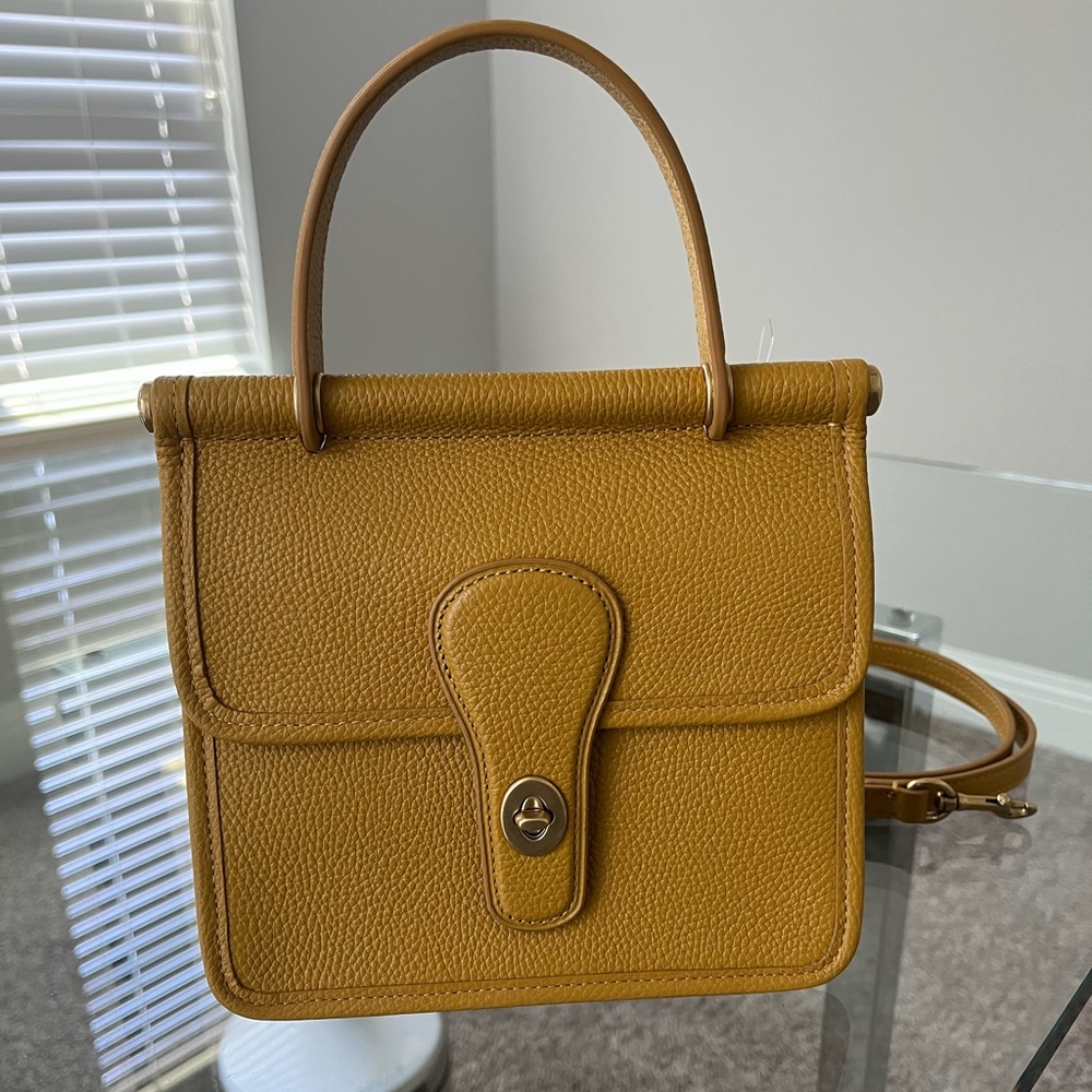 NWT Coach Willis 18 pebbled leather top handle bag